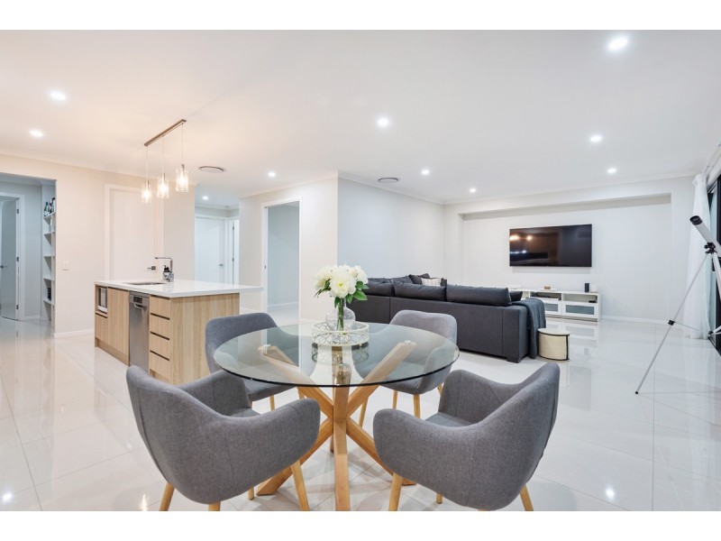 27 Boydaw Road, Ormeau QLD 4208