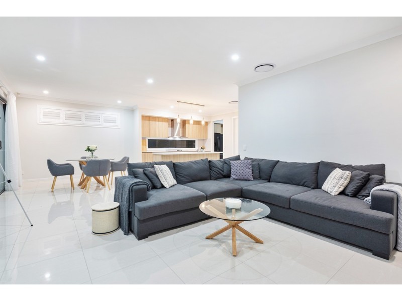 27 Boydaw Road, Ormeau QLD 4208
