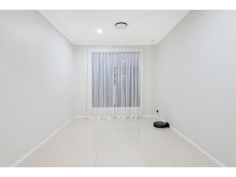 27 Boydaw Road, Ormeau QLD 4208