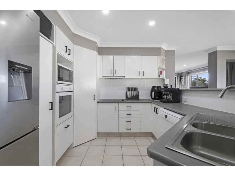 17 Bedivere Drive, Ormeau QLD 4208