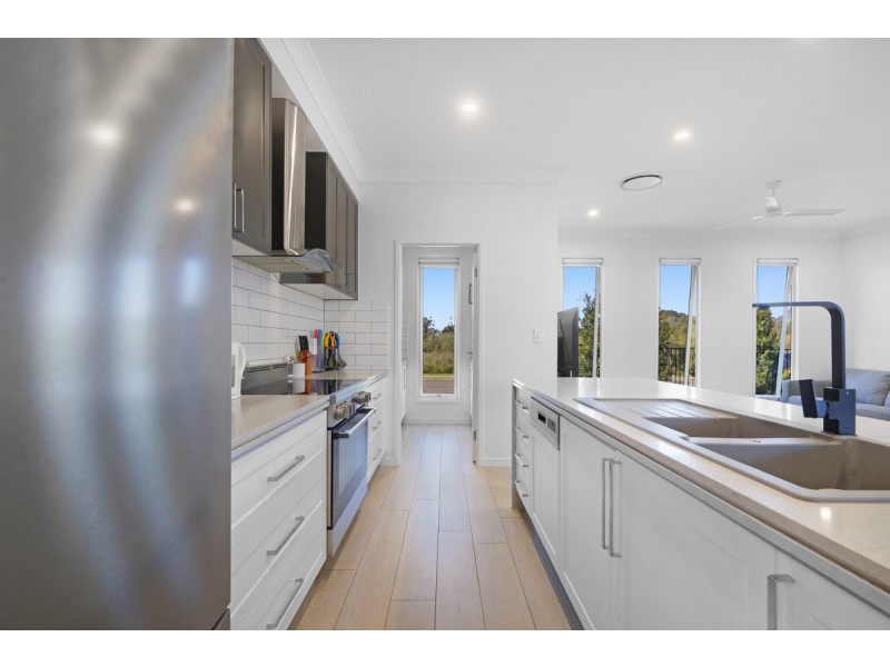 9 Cane Road, Ormeau QLD 4208