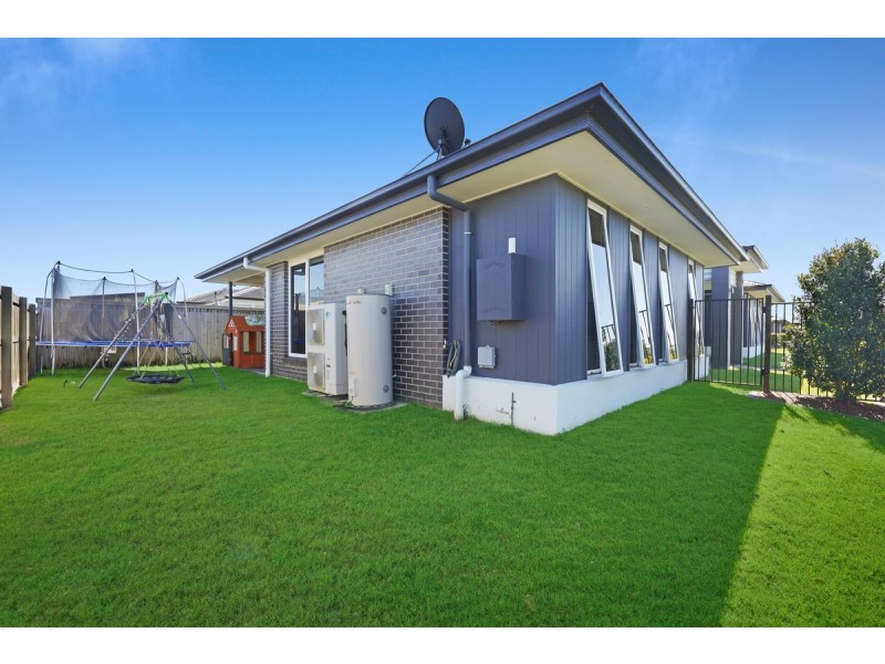 9 Cane Road, Ormeau QLD 4208