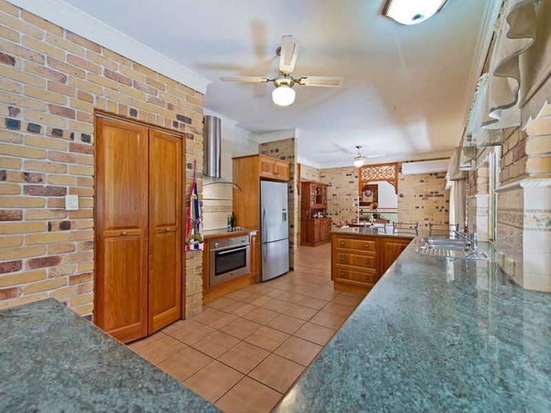 5 Woodville Place, Yatala QLD 4207
