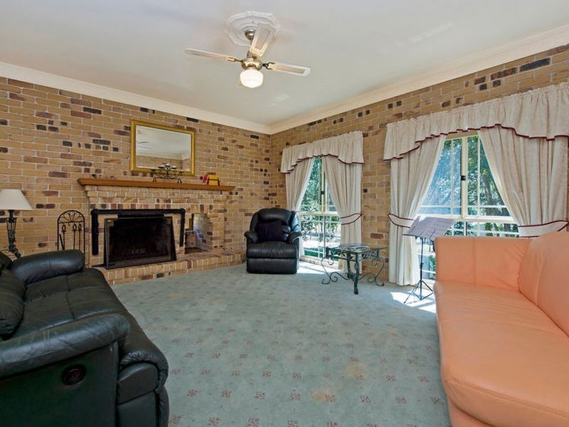 5 Woodville Place, Yatala QLD 4207