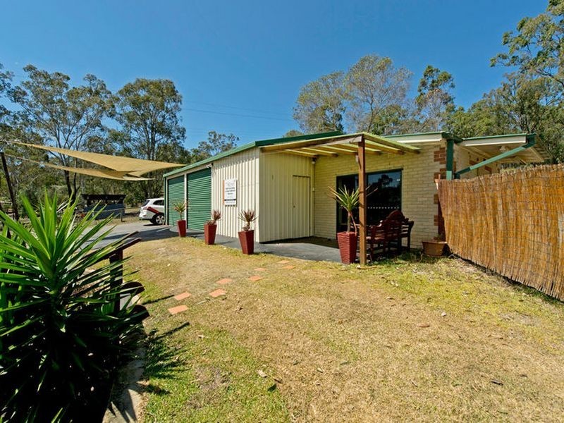 5 Woodville Place, Yatala QLD 4207