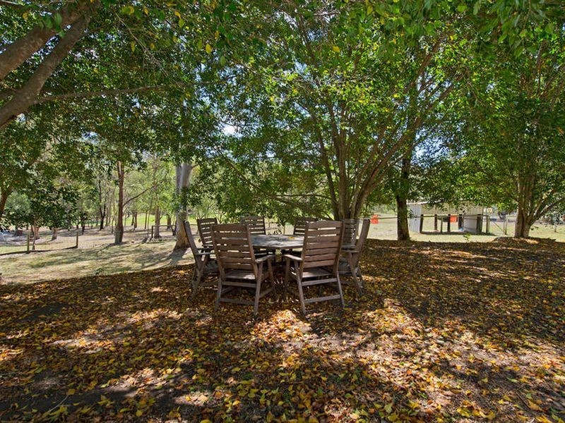 5 Woodville Place, Yatala QLD 4207