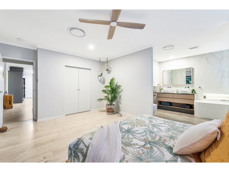 15 Summerlea Crescent, Ormeau QLD 4208