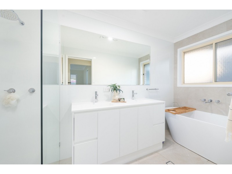 5 Carabeen Court, Ormeau QLD 4208