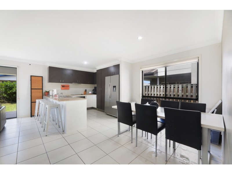 16 Kalgoorlie Street, Pimpama QLD 4209