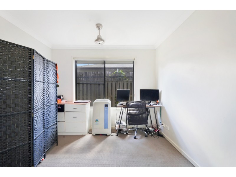 16 Kalgoorlie Street, Pimpama QLD 4209