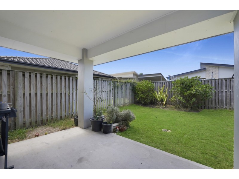 16 Kalgoorlie Street, Pimpama QLD 4209