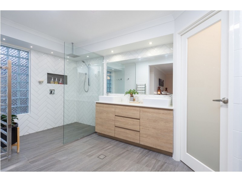 1 Carob Court, Ormeau QLD 4208