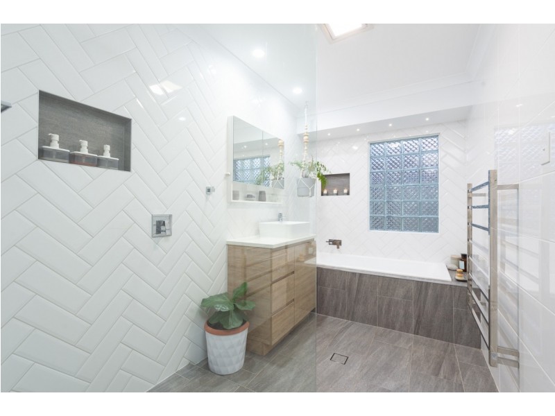 1 Carob Court, Ormeau QLD 4208