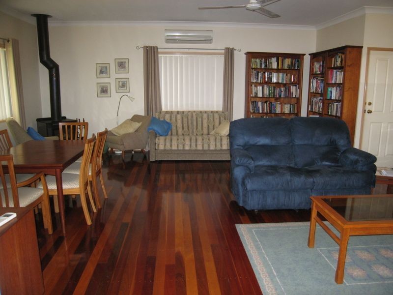 13 Kristy Court, Yatala QLD 4207