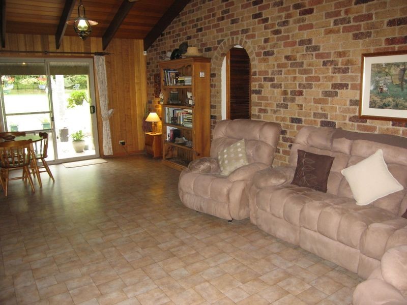 8 Warrawee Way, Pimpama QLD 4209