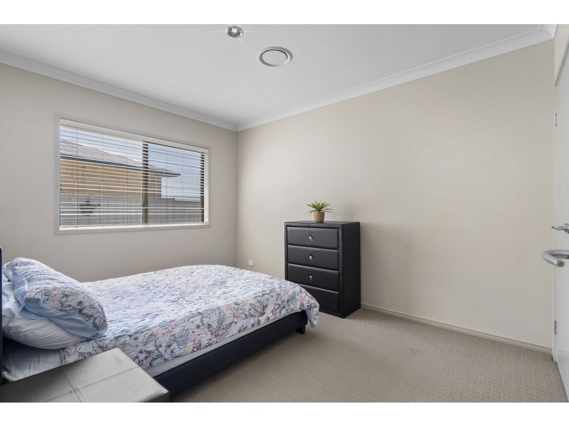 6 Islandview Terrace, Ormeau Hills QLD 4208