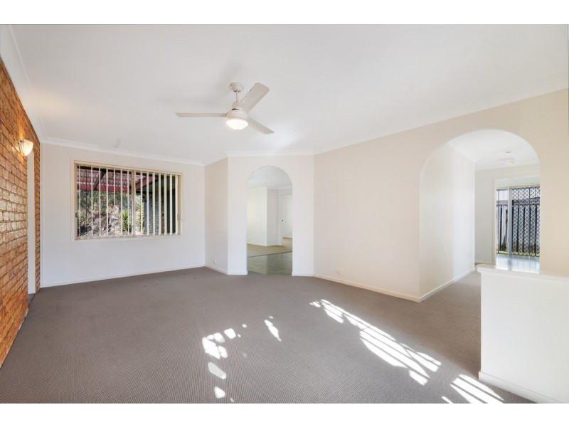 14 Winslow Court, Oxenford QLD 4210