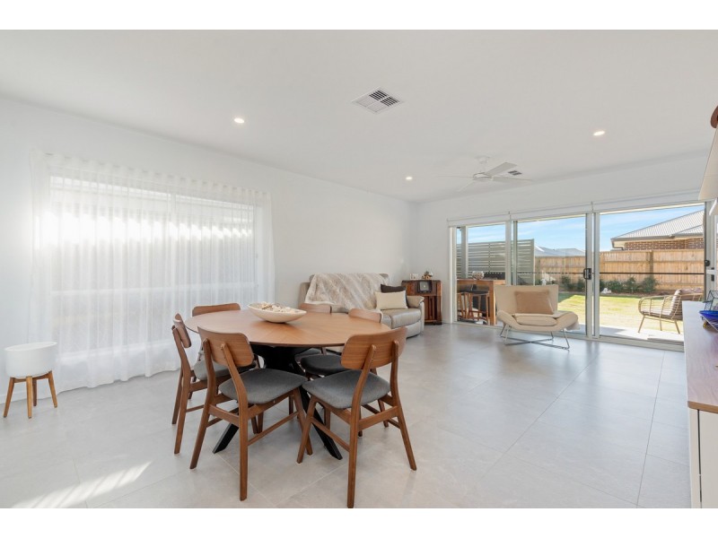 10 Lavazza Street, Ormeau QLD 4208
