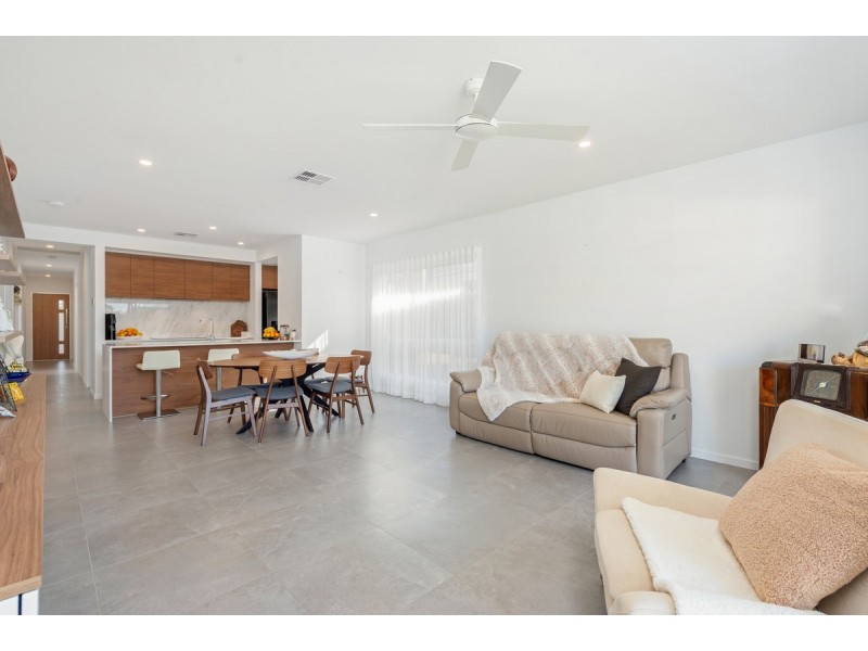 10 Lavazza Street, Ormeau QLD 4208