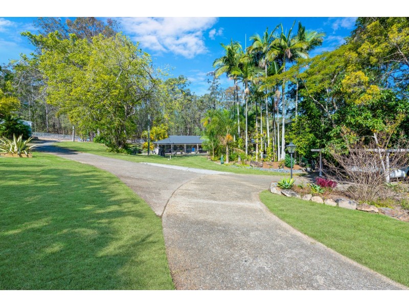 10 Oomool Court, Pimpama QLD 4209