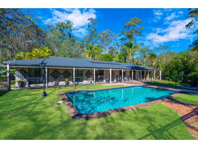 10 Oomool Court, Pimpama QLD 4209