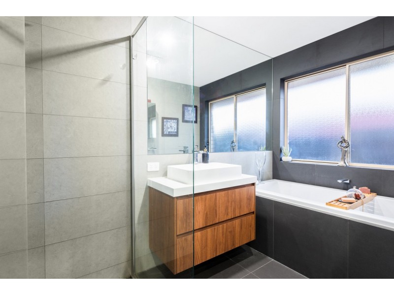 60 Karall Street, Ormeau QLD 4208