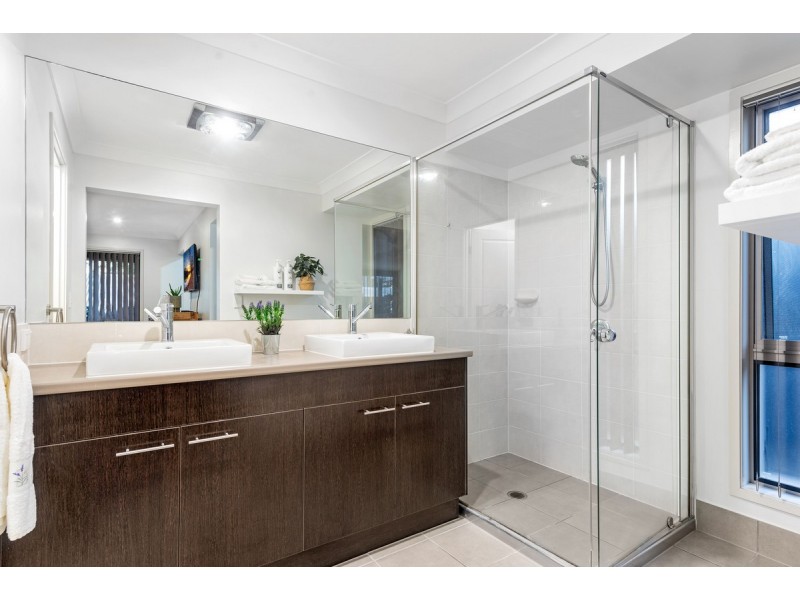44 Stoney Creek Circuit, Ormeau QLD 4208