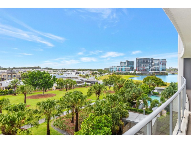 309/41 Harbour Town Drive, Biggera Waters QLD 4216