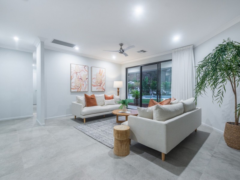 55 Homestead Crescent, Kingsholme QLD 4208