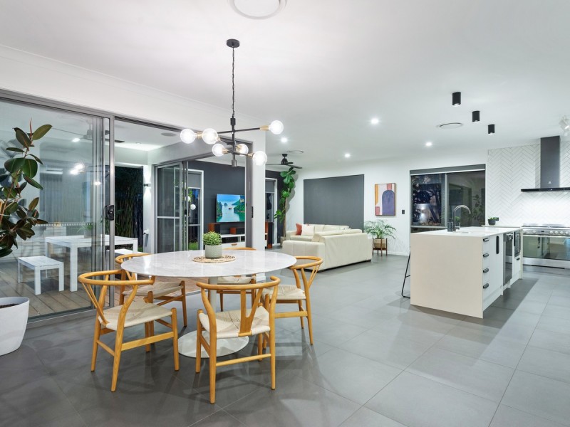 33 Stoney Creek Circuit, Ormeau QLD 4208