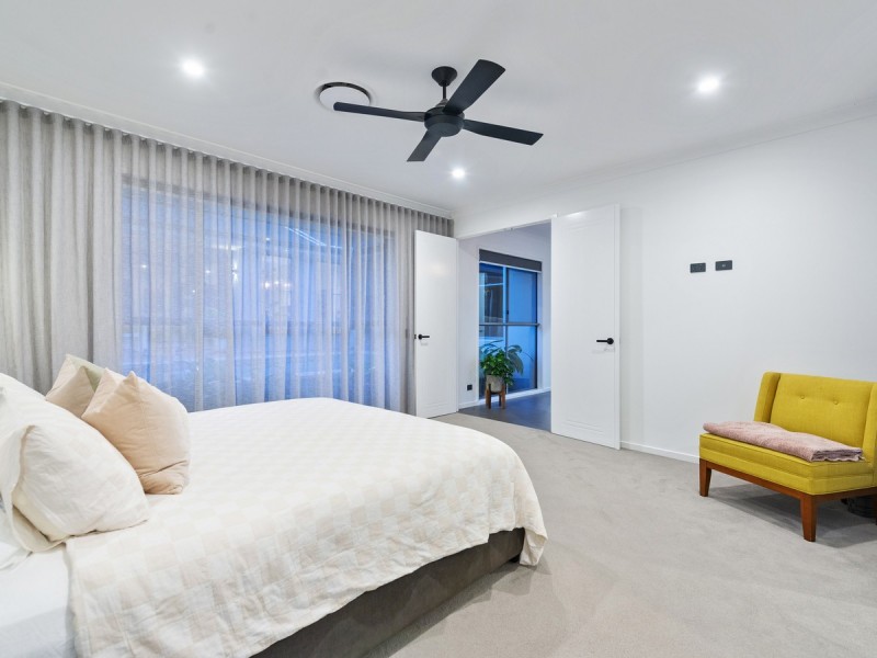 33 Stoney Creek Circuit, Ormeau QLD 4208
