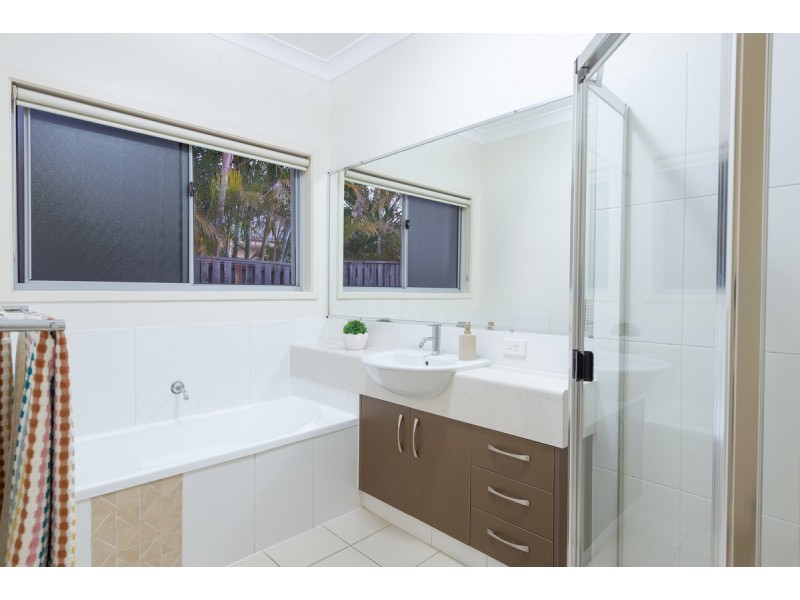 22 Emmaville Crescent, Ormeau QLD 4208