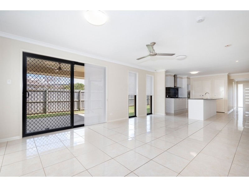 54 River Run Circuit, Ormeau Hills QLD 4208