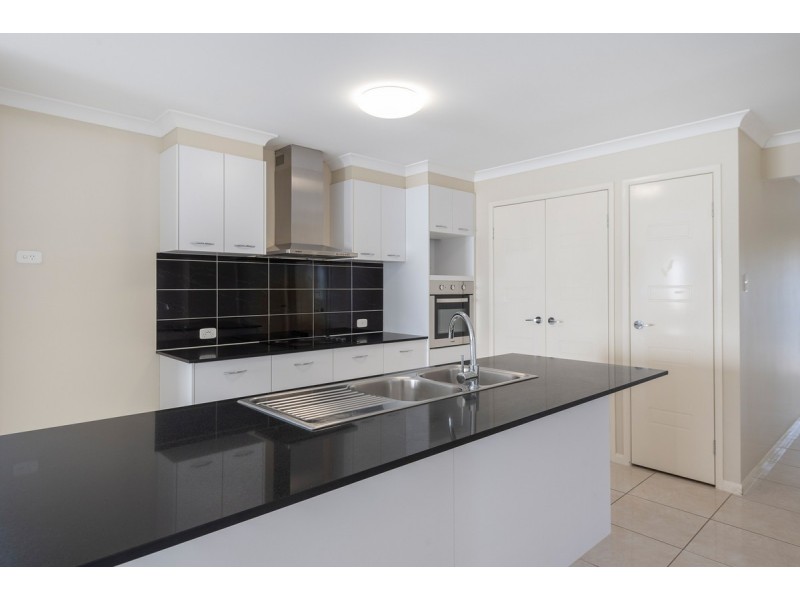 54 River Run Circuit, Ormeau Hills QLD 4208