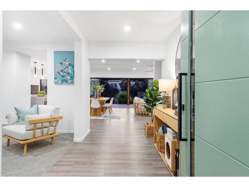 70 Burley Griffin Drive, Maudsland QLD 4210