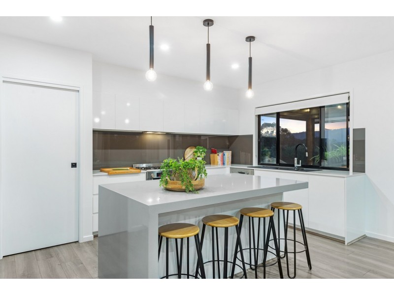 70 Burley Griffin Drive, Maudsland QLD 4210