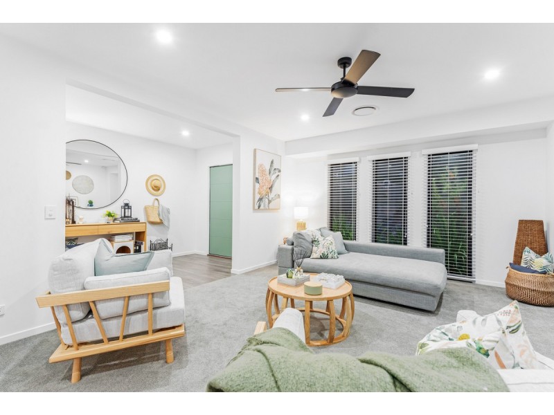 70 Burley Griffin Drive, Maudsland QLD 4210