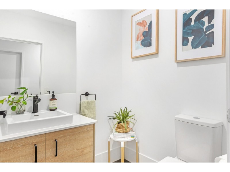 70 Burley Griffin Drive, Maudsland QLD 4210