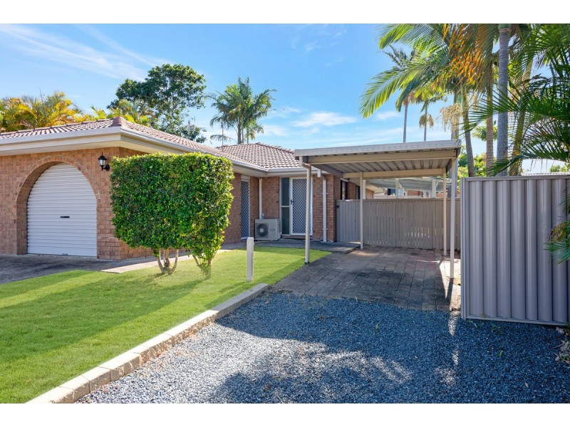 1/216 Olsen Avenue, Arundel QLD 4214