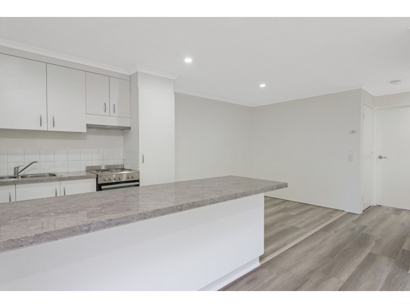 1/216 Olsen Avenue, Arundel QLD 4214