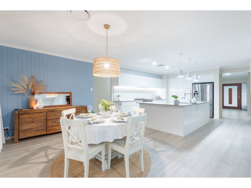 18 Elmore Street, Ormeau QLD 4208