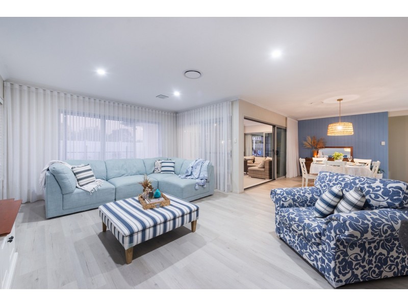 18 Elmore Street, Ormeau QLD 4208