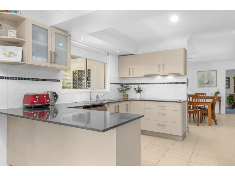 27 Halfway Drive, Ormeau QLD 4208