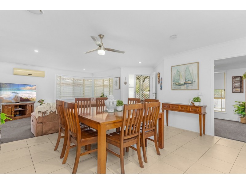 27 Halfway Drive, Ormeau QLD 4208