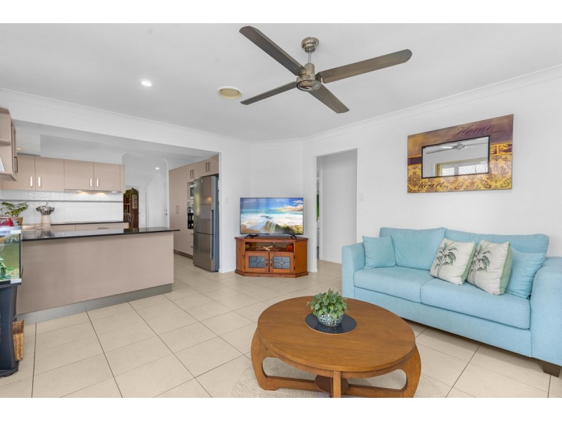 27 Halfway Drive, Ormeau QLD 4208