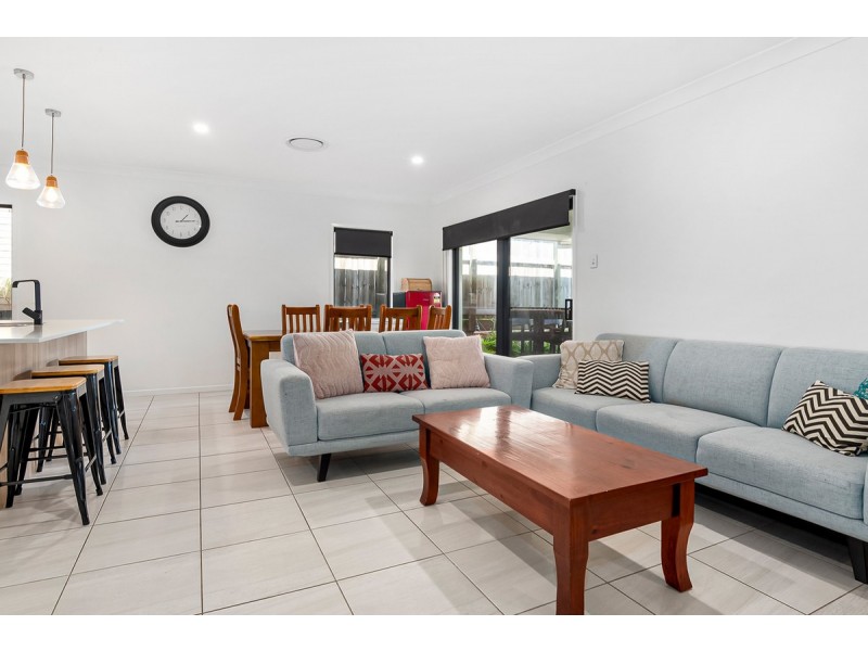 66 Sudbury Drive, Pimpama QLD 4209