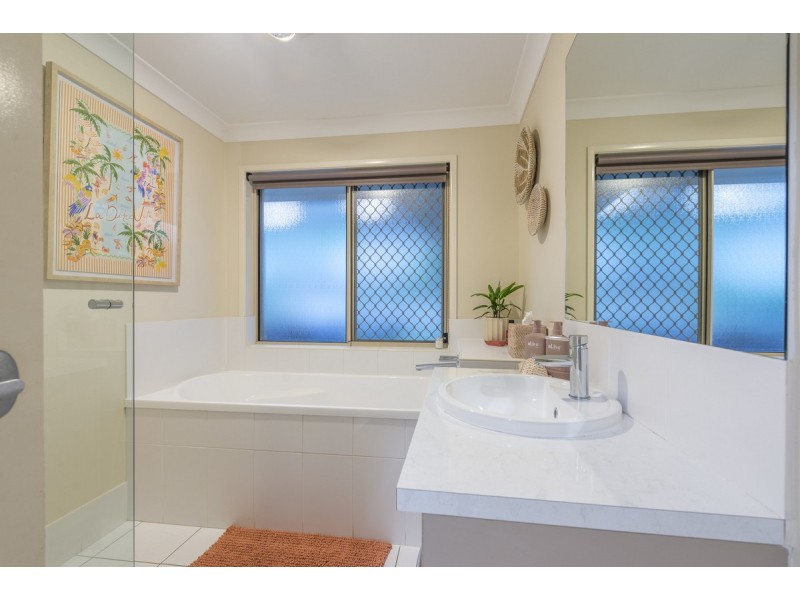 10 Macintosh Court, Ormeau Hills QLD 4208