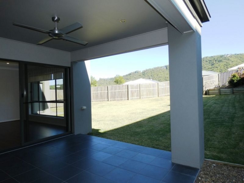 2 Wingham Lane, Upper Coomera QLD 4209