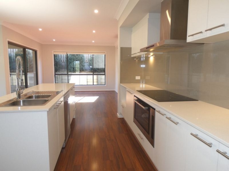 2 Wingham Lane, Upper Coomera QLD 4209