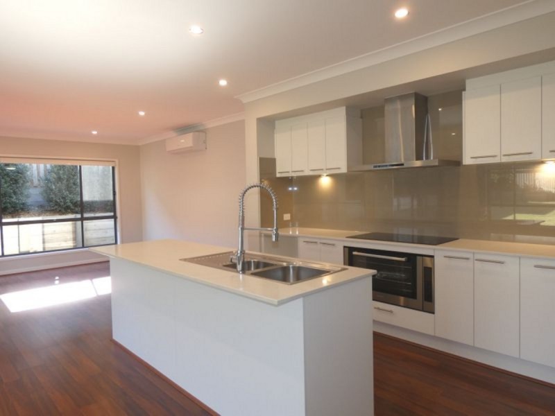 2 Wingham Lane, Upper Coomera QLD 4209
